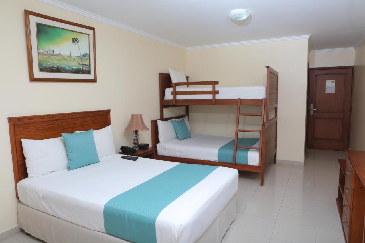 Hotel El Marques Atacames Buitenkant foto